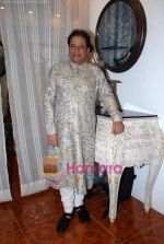 Anup Jalota at Art event on 7th March 2010 (21).JPG